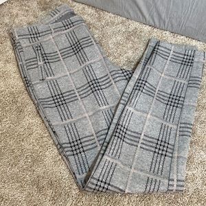 HUE LEGGING SIZE LARGE GRAY PLAID